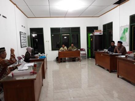 Rapat Koordinasi BPD dalam Rangka Pengisian Lowongan Staf BPD Desa Poncosari