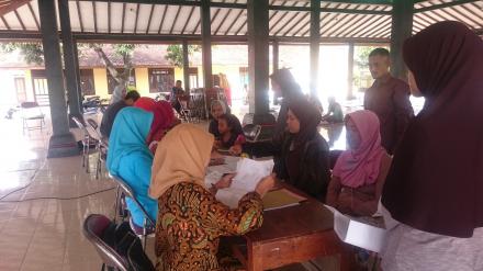 Pengambilan KKS Warga Desa Poncosari