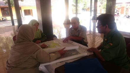 Pengecekan Peta  Dusun oleh BPN Kabupaten Bantul 