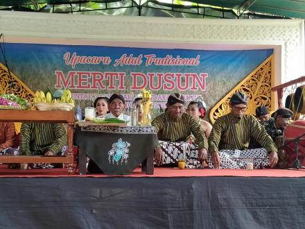 Ungkapan Rasa Syukur, Warga Dusun Ngentak Melaksanakan Upacara Adat Merti Dusun