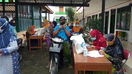 Penyaluran Bantuan Tambahan