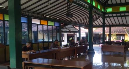 Rapat Kordinasi Pamong Kalurahan Poncosari