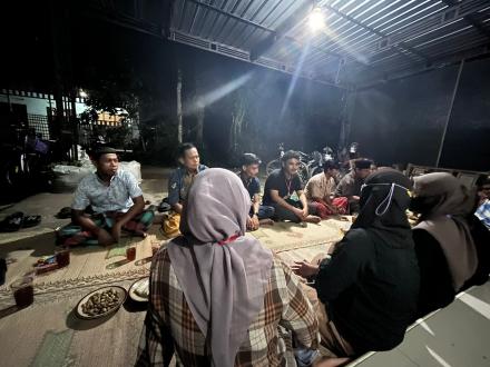 Hadiri Pertemuan, Mahasiswa KKN UMY Lakukan Perkenalan