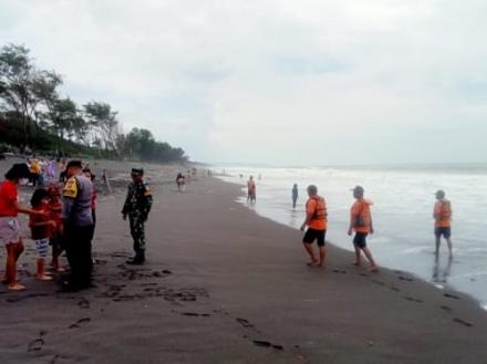 Bhabinkamtibmas Poncosari Laksanakan Pantauan Objek Wisata