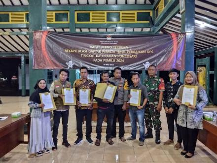 Rapat Pleno Rekapitulasi Hasil Perbaikan DPS Poncosari