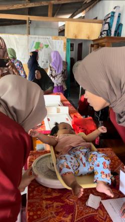 Giat Posyandu Singgelo, Upaya Pemantauan Kesehatan Balita Dan Lansia