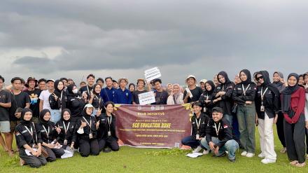 Mahasiswa Ilmu Komunikasi UAD Gelar Edukasi Konservasi Mangrove di Muara Pandansimo