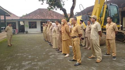 Pelaksanaan Apel Pagi Kalurahan Poncosari