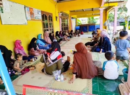 Pelaksanaan Giat Kelas Parenting Dusun Kuwaru
