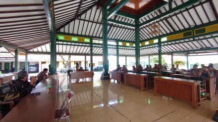 Pelaksanaan Rapat Koordinasi Rutin Kalurahan Poncosari