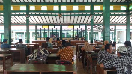 Pelaksanaan Rapat Koordinasi Rutin Pamong Poncosari