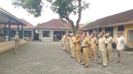 Apel Rutin Pamong Kalurahan Poncosari Perkuat Disiplin dan Sinergi Pelayanan