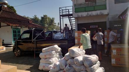 KNMP Salurkan Bantuan bagi Nelayan sebagai Bentuk Dukungan terhadap Kesejahteraan Masyarakat Pesisir