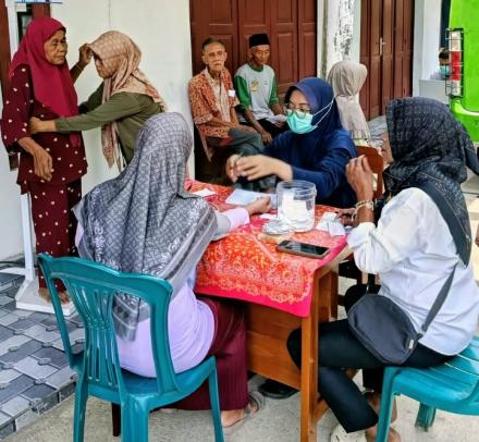 Dinkes Bantul dan Puskesmas Srandakan Laksanakan Kegiatan ACF Pada Posyandu Dusun Singgelo