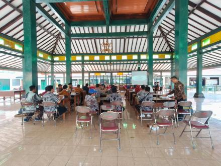 Kalurahan Poncosari Gelar Sosialisasi E-Lapor untuk Meningkatkan Kualitas Pelayanan Publik